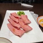 備長炭焼肉としゃぶしゃぶ 仔虎 - 