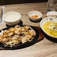 焼肉&手打ち冷麺 二郎 KANAYAMA - A5焼肉セット
