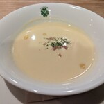 クローバーステーキハウス - セットのコーンスープ