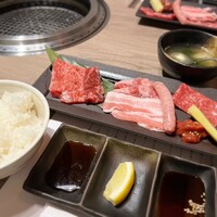 近江うし焼肉 にくTATSU 渋谷店 - 