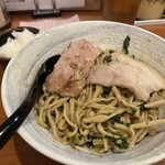 唯一無二のらぁ麺専門店 イ袋ワシづかみ - 