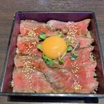 牛肉寿司 きんたん - 和牛いちぼのローストビーフ寿司