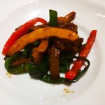 サワダ飯店 - 国産サーロインのチンジャオ牛ロース