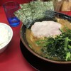 家系ラーメン 王道家直伝 との丸家
