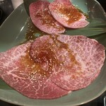 銀座焼肉 うっしっし - 