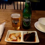 大衆韓国酒場 チュルギダ - お通し＆TERRAビール