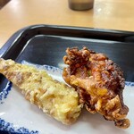 丸政 - ちくわ天ハーフ＋山賊揚げ