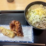 丸政 - かけそば大＋山賊揚げ＋ちくわ天ハーフ