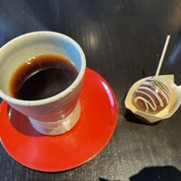 ラ・ボンヌターブル - 