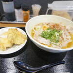 うどん鈴木鰹節店 - 肉うどん(温)と鶏胸天