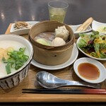 Fun's Dining WOK - お粥ランチ