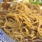 らーめん さんさん  - そば粉入り麺のアップ