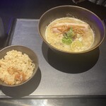 NEXT□ - 牡蠣白湯koeruと牡蠣ご飯