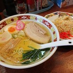 はこだて塩らーめん　しなの - 塩らーめん／半チャーハン