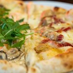 ピッツェリア・ダ・チールッツォ - 2023.12 ハーフ ＆ ハーフ（2,250円）