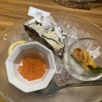ザ・パーティー - コースの前菜　生牡蠣、イクラ、ウニ