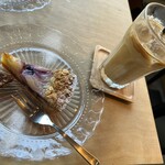 The Coffee Market +BAKES - 