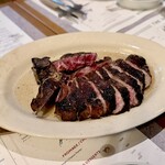 THE UPPER - Tボーンステーキ　1,000g        ¥18,000〜