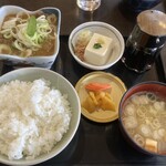 甲州ほうとう小作 - 馬もつ定食（1000円）税込【令和5年12月22日撮影】