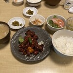 きり - 鳥もつ煮定食（800円）税込【令和5年12月22日撮影】