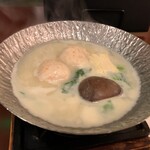 Suimeikan - 湯葉と蟹つみれの白味噌小鍋仕立て