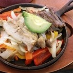 Mexican Dining AVOCADO - ファヒータ990円