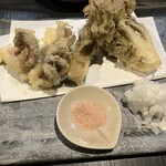 圭蔵 - 下足とマイタケの天ぷら