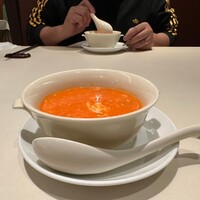 南国酒家 原宿本店 - 蟹のたまご入りフカヒレスープ