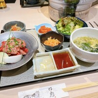 牛刺しと焼肉 仔虎 クリスロード店 - 