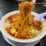 豚道 - 料理写真:麻婆餡がめちゃスープに絡む