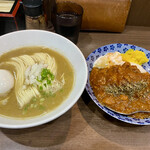 ヌードル＆スパイスカレー 今日の1番 - 朝限定セット ¥1,000-(税込)