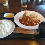 カフェテリア アメニティ - 日替わりランチ　豚肉のピカタ定食