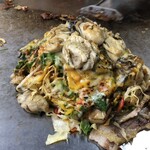Okonomiyaki Hirano - ソバライス、牡蠣グラタン