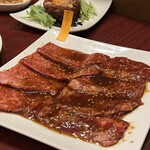 炭火焼肉市場 済州家 - 