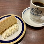 神戸にしむら珈琲店 - にしむらオリジナルブレンドコーヒー
            オリジナルバウムクーヘン