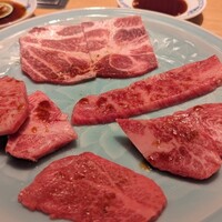 TANAKA YAKINIKU RESTAURANTE - 