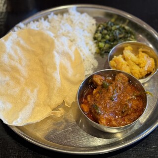 インド食堂 チャラカラ - 料理写真:チキンチリ（辛口・セミドライ）　※ランチ
