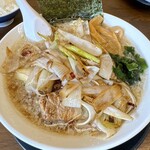 椿ラーメンショップ - 焦がしネギ肉ラーメン