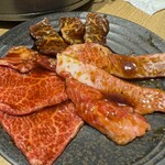 ホルモン焼肉 縁 北千住店 - 