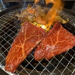 ホルモン焼肉 縁 北千住店 - 