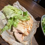HANAKOMA - よだれ鶏、タレは少なめサラダチキンっぽい！