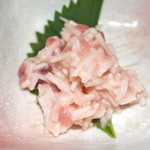 サクラ - 刻んだトロイモとマグロブツ