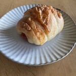 SAKImoto Bakery - ハム塩パン