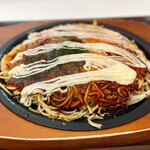 お好み一番地 - 肉玉そば麺大盛りマヨネーズトッピング