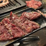 厚肉焼肉ホルモン 牛SUKE - 