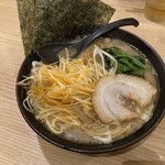 えび豚骨拉麺 春樹 - 