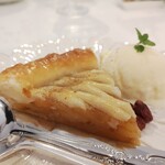 tiroir - 料理写真:『アップルパイとアイスクリーム　600円』