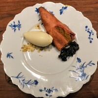草片 - 焼き芋、紅玉のジェラート、番茶のキャラメリゼです！