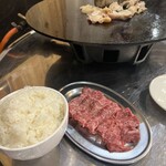 鉄板焼肉 あかべこ - 