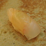 すし家 一柳 - ひらめ